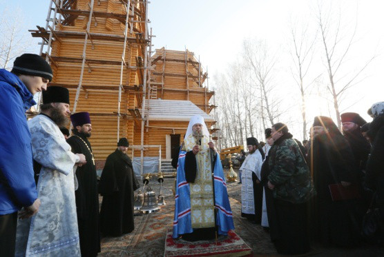 Освящение крестов на купол храма